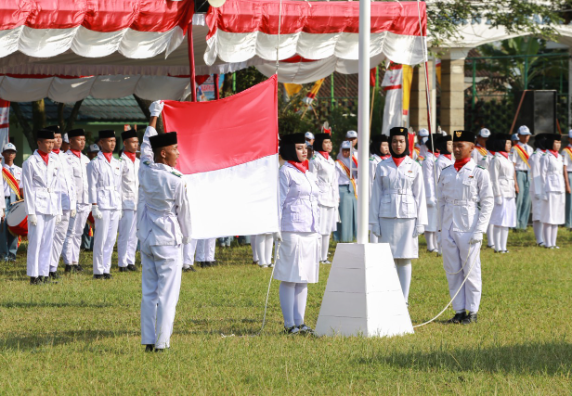 Upacara Pengibaran Bendera Dalam Rangka Hari Ulang Tahun Republik Indonesia Ke – 77
